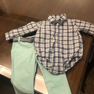 Baby boys Children’s place outfit 9-12m
